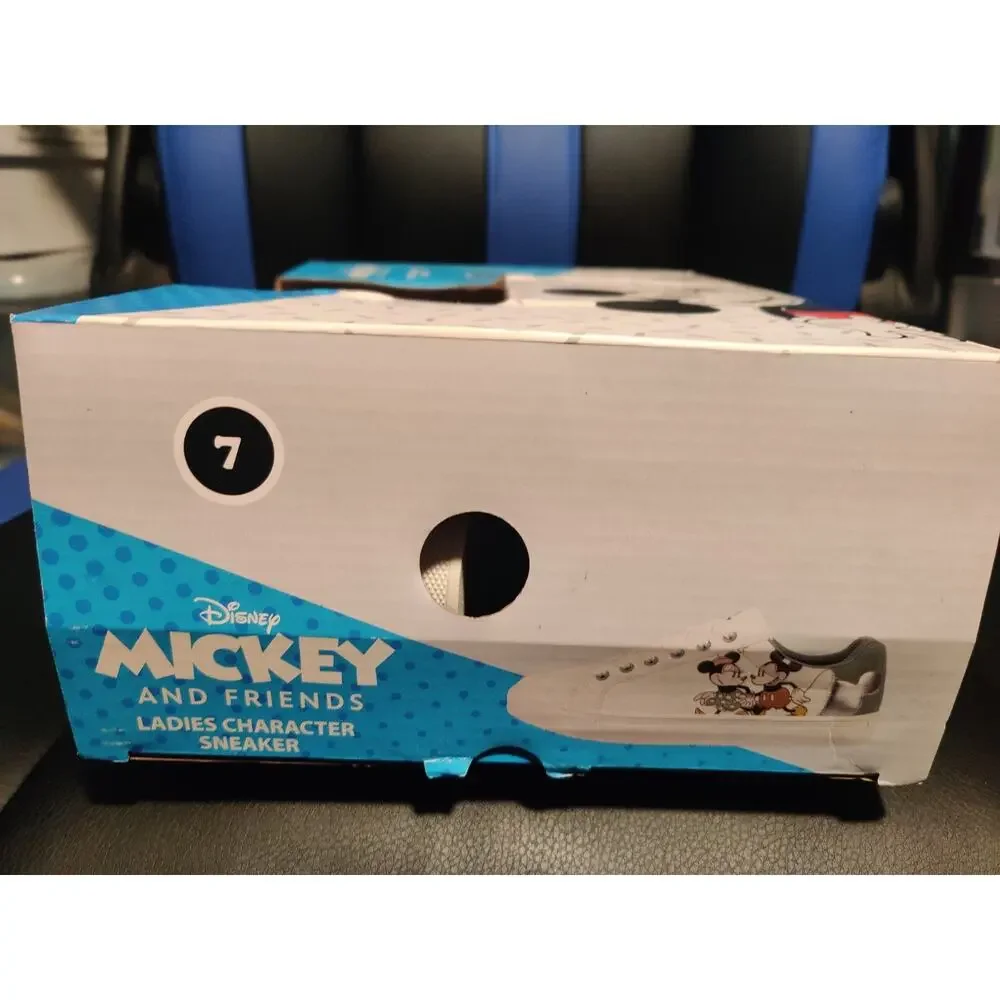 Disney Mickey and Friends Ladies Character Sneakers 2024 Size 7 Aldi